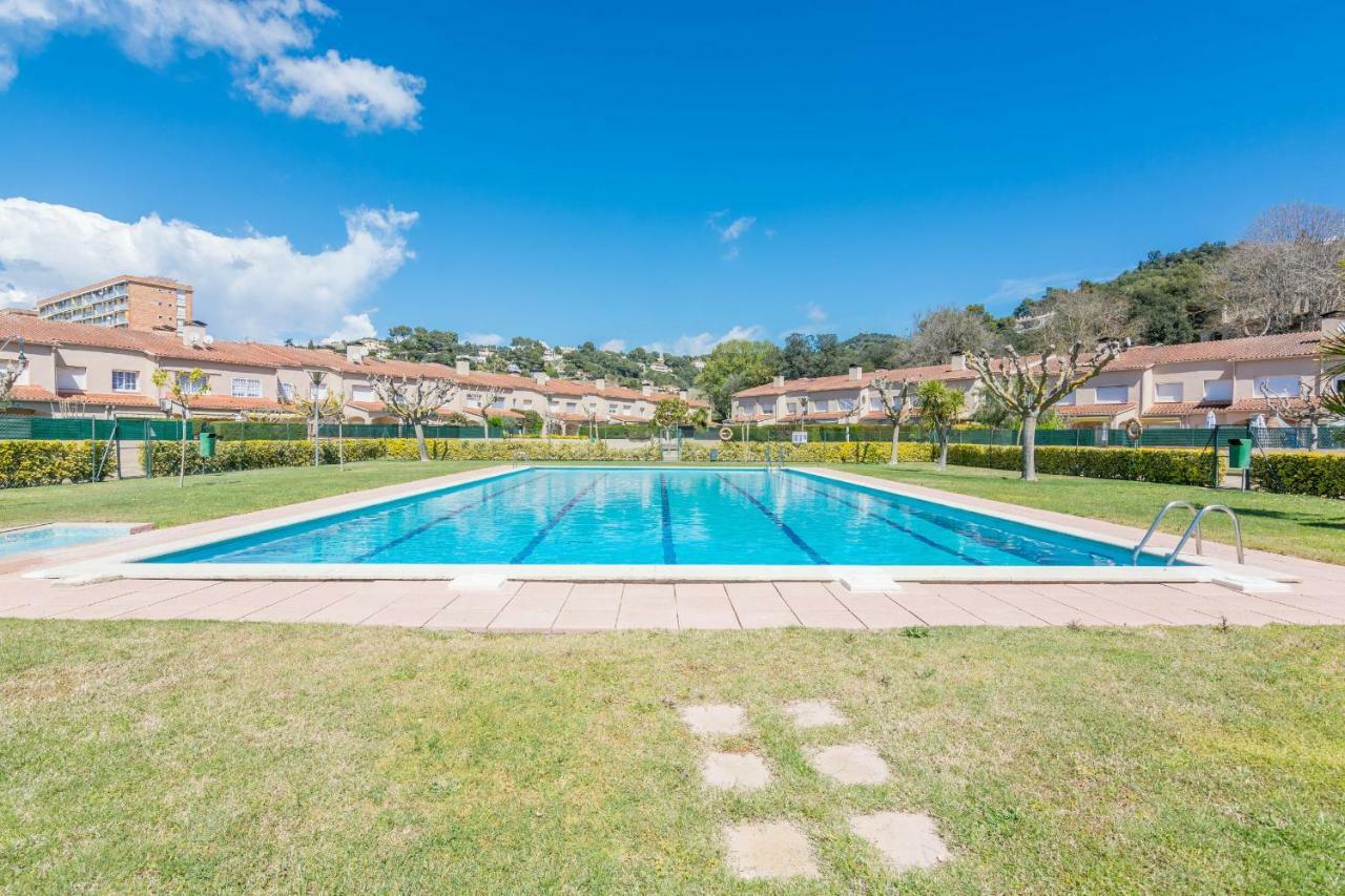 Homeholidaysrentals Moonlight Σάντα Σουζάνα Εξωτερικό φωτογραφία